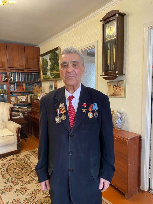 Хезмәт Герое Радик Җәләев: «Чаллы мине кеше итте»