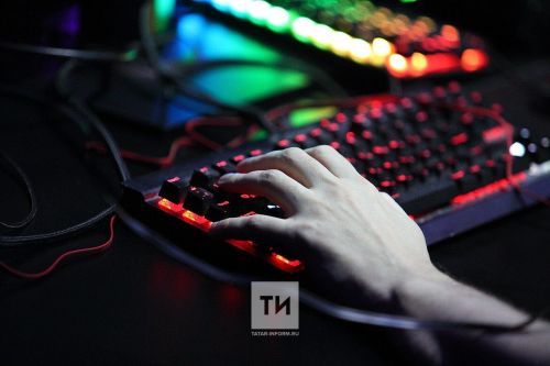 Чаллыда 12 мәктәптә ясалма интеллект белән эшләргә өйрәтәчәкләр