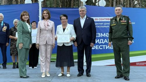 Чаллыда хезмәт кешеләрен хөрмәтләделәр. Фоторепортаж