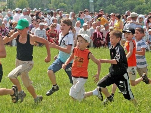 Мәхәллә сабантуйлары – безнең яшьлек кенә түгел...
