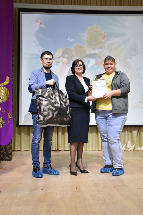 «Урам җыештыручылар хөрмәткә лаек» конкурсы җиңүчеләрен бүләкләдек
