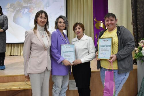 «Урам җыештыручылар хөрмәткә лаек» конкурсы җиңүчеләрен бүләкләдек