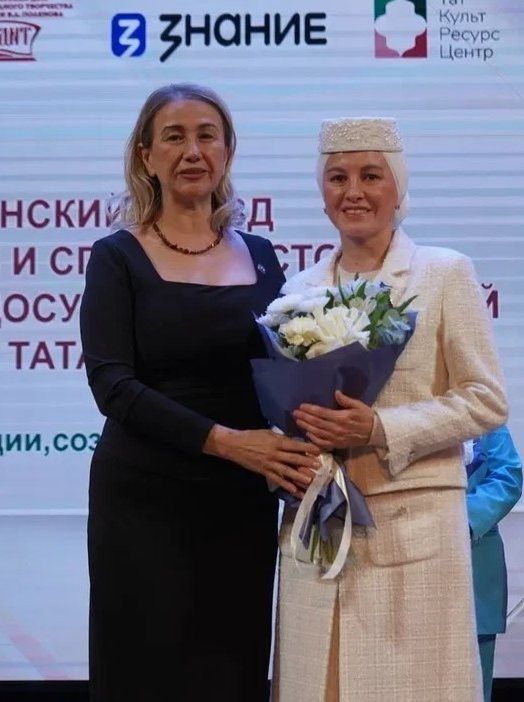 Чаллының мәдәният хезмәткәрләре дәрәҗәле бүләкләр алды