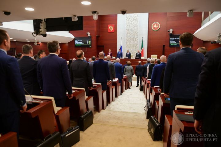 Парламент утырышы: депутатларга ни булган?