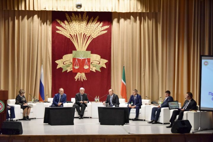 Фарид Мухаметшин и Марат Ахметов дали старт новой республиканской программе поддержки фермеров – «Агростартап»