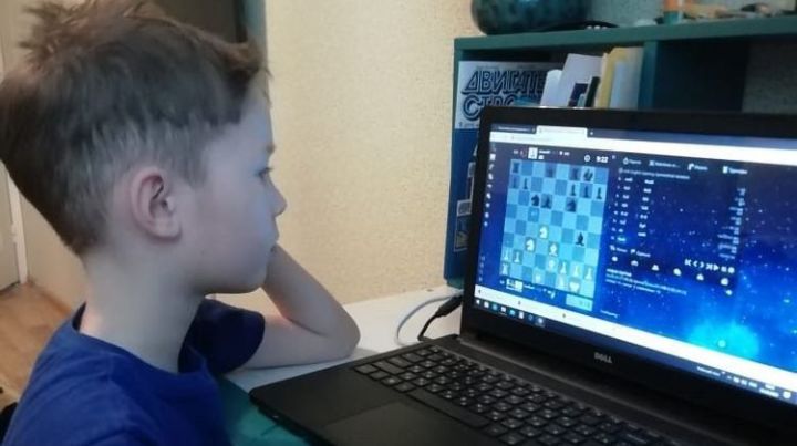 Чаллының нәни шахмат осталары Интернет-матчта Канададагы яшьтәшләрен җиңгән