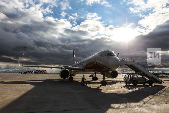 Авиакомпанияләр Россиягә чит илдән килгән пассажирларның QR-кодларын тикшерәчәк