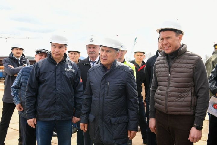 Рөстәм Миңнеханов Чаллыны урап узучы М-7 трассасы төзелеше белән танышты