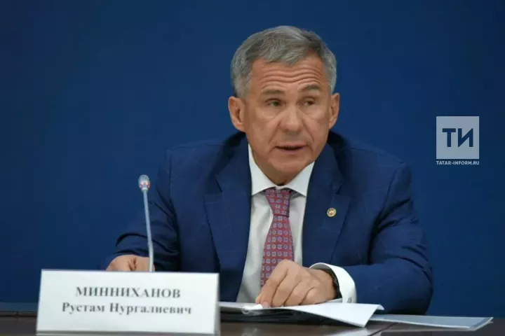 Наркотиклар саклауда гаепләнүче депутатны Рөстәм Миңнеханов кырыс тәнкыйтьләде