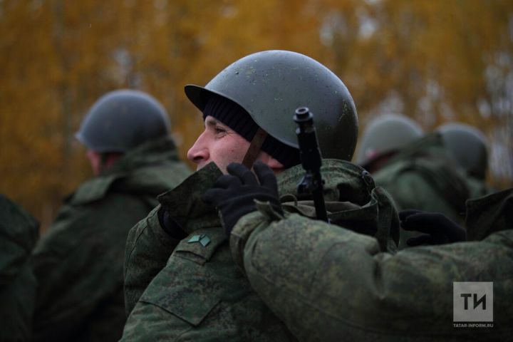 Контракт буенча хәрби хезмәткә бар кешене дә алмаячаклар