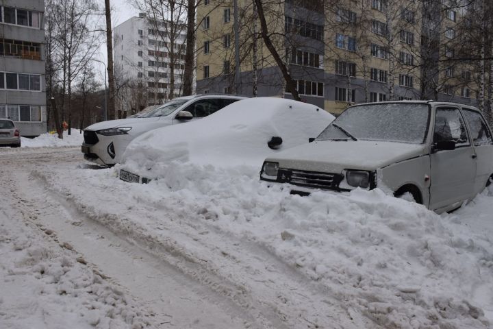 Чаллыда абыйлы-энелене машиналар урлауда гаеплиләр