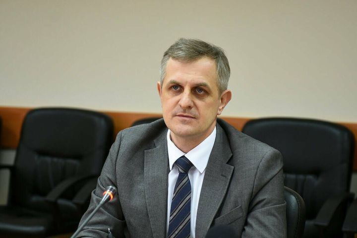 Чаллы мэрының яңа ярдәмчесенең ниләр белән шөгыльләнүе билгеле