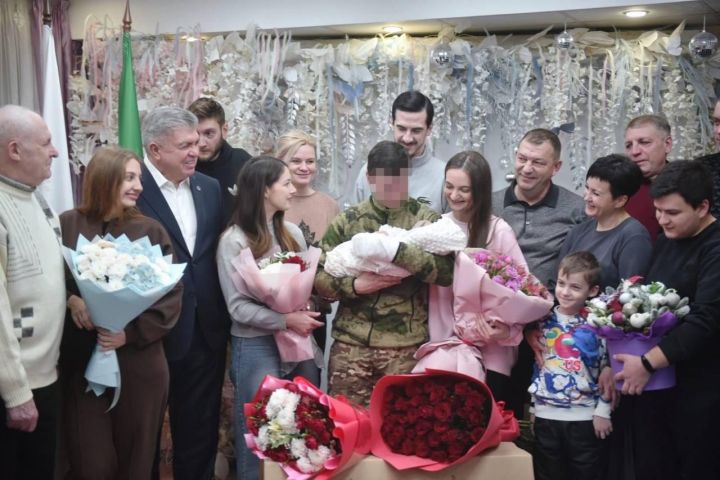 Чаллы мэры роддомнан 60 сабыйны каршы алды