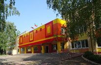 Суд 38нче мәктәптә эскәмияләрне алыштыруны таләп итә