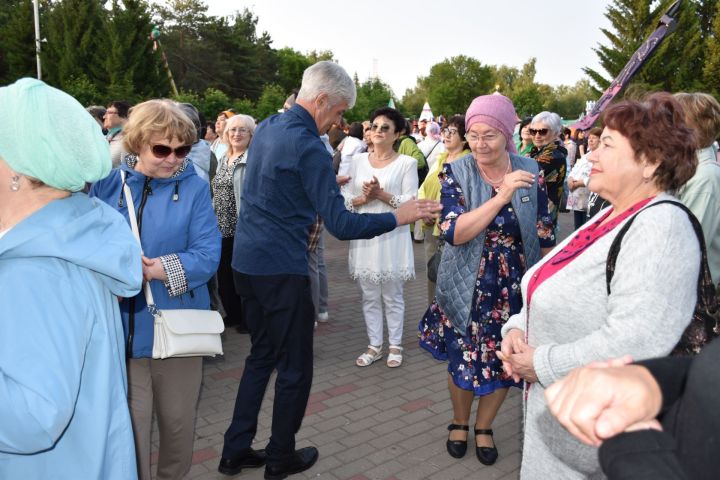«Шәһри Чаллы» газетасы –  «Күрше» республика бәйгесендә җиңде