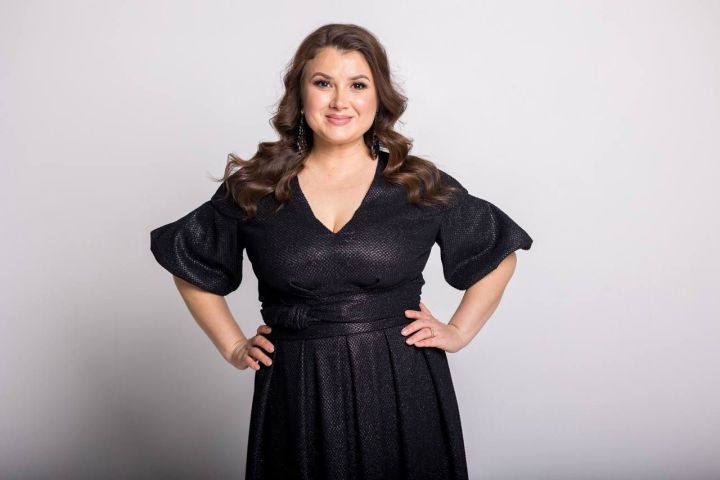 Сиринә Зәйнетдинова: «Кеше сөйләргә яратмыйм, гайбәт сөйләгән җирдән китәм»