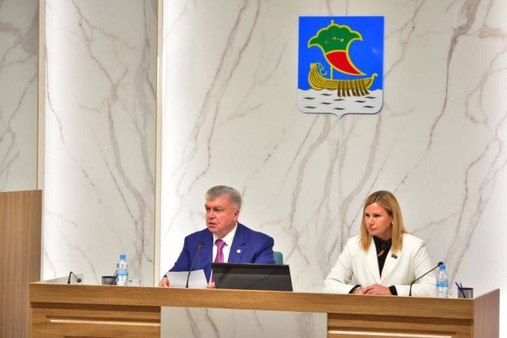 Депутатлар нинди комиссияләрдә эшли?