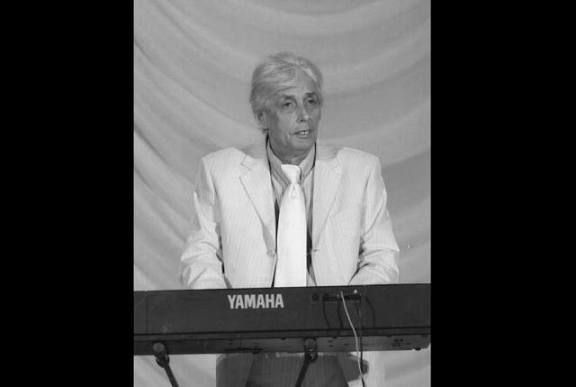 Әлфия Авзалованың музыканты Кәрим вафат