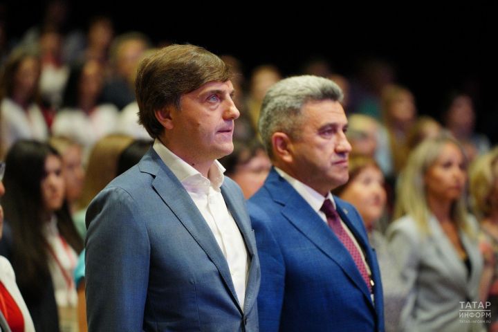 Россиядә ясалма интеллект буенча югары сыйныф укучыларына дәреслек әзерләнә