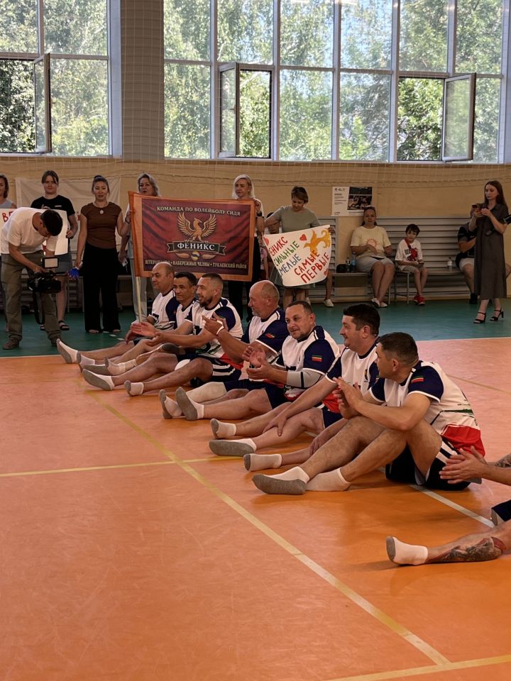 Чаллыда махсус хәрби операция ветераннары арасында волейбол турниры узды. Фоторепортаж.