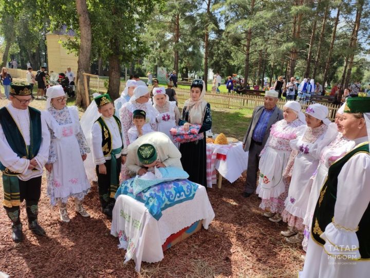 Яңа туган балага исемне әтисе кушса ярыймы?