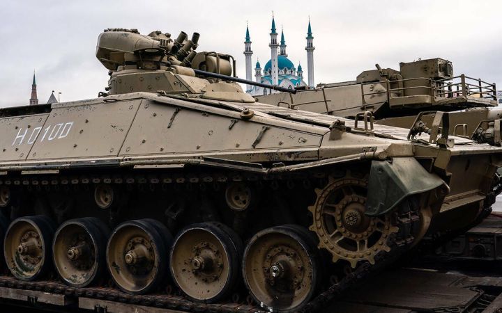 «Все это горит за милую душу»: в Казани открылась выставка подбитой военной техники НАТО
